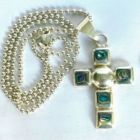 GX# Abalone & Sterling 925 Silver Cross Pendand - Picture 4 of 10